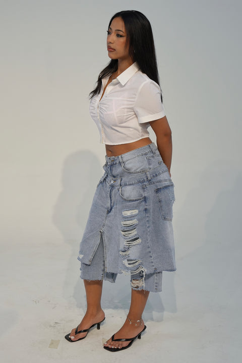 “DOUBLE WAISTBAND” DISTRESSED DENIM SHORTS // LIGHT WASH